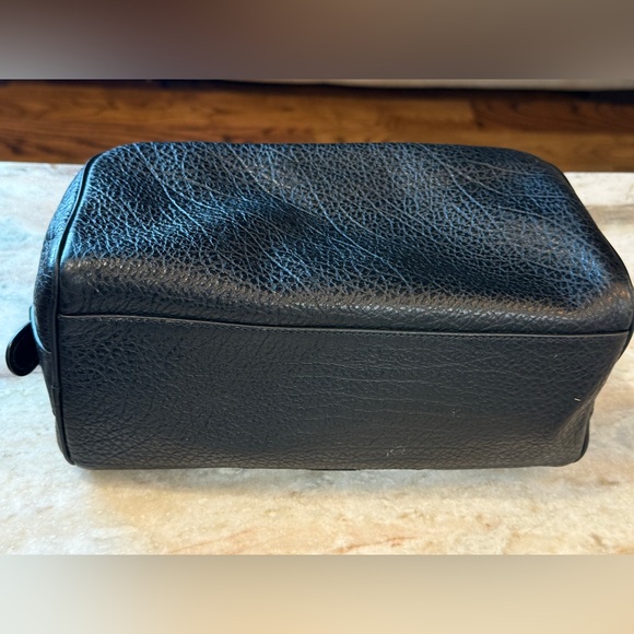 Authentic COACH Toiletry Travel Bag- black leather with varsity stripe - Picture 5 of 9